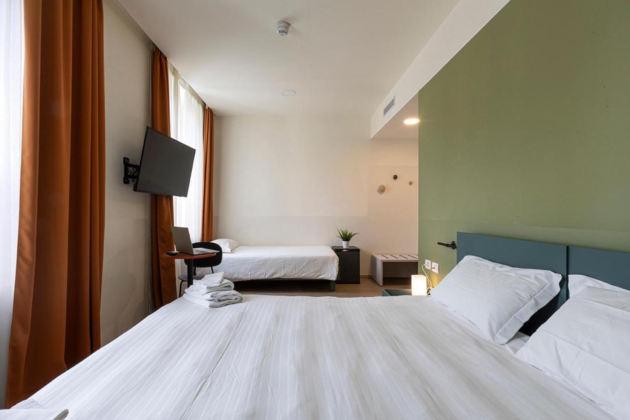 Camplus Bernini Casa Per Ferie Turin Ngoại thất bức ảnh